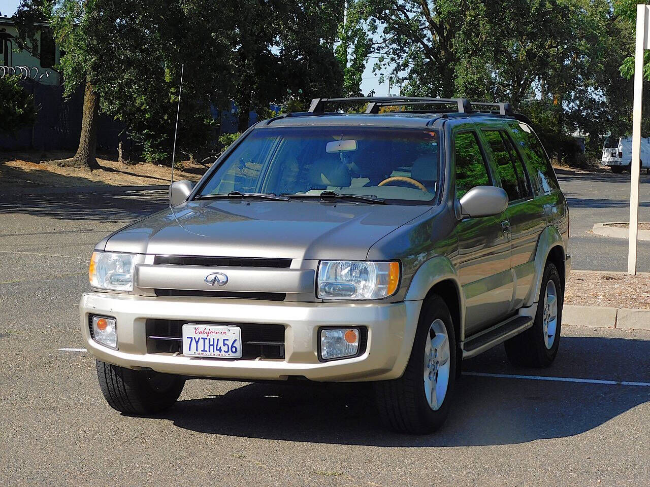 Infiniti QX4