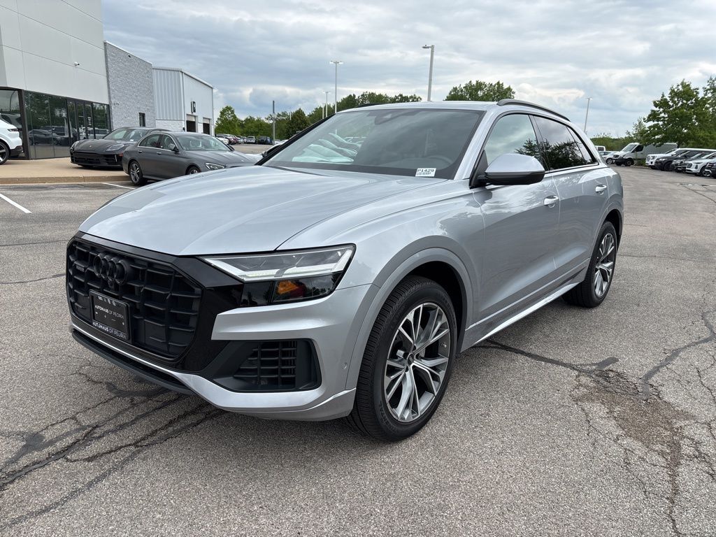 2022 AUDI Q8