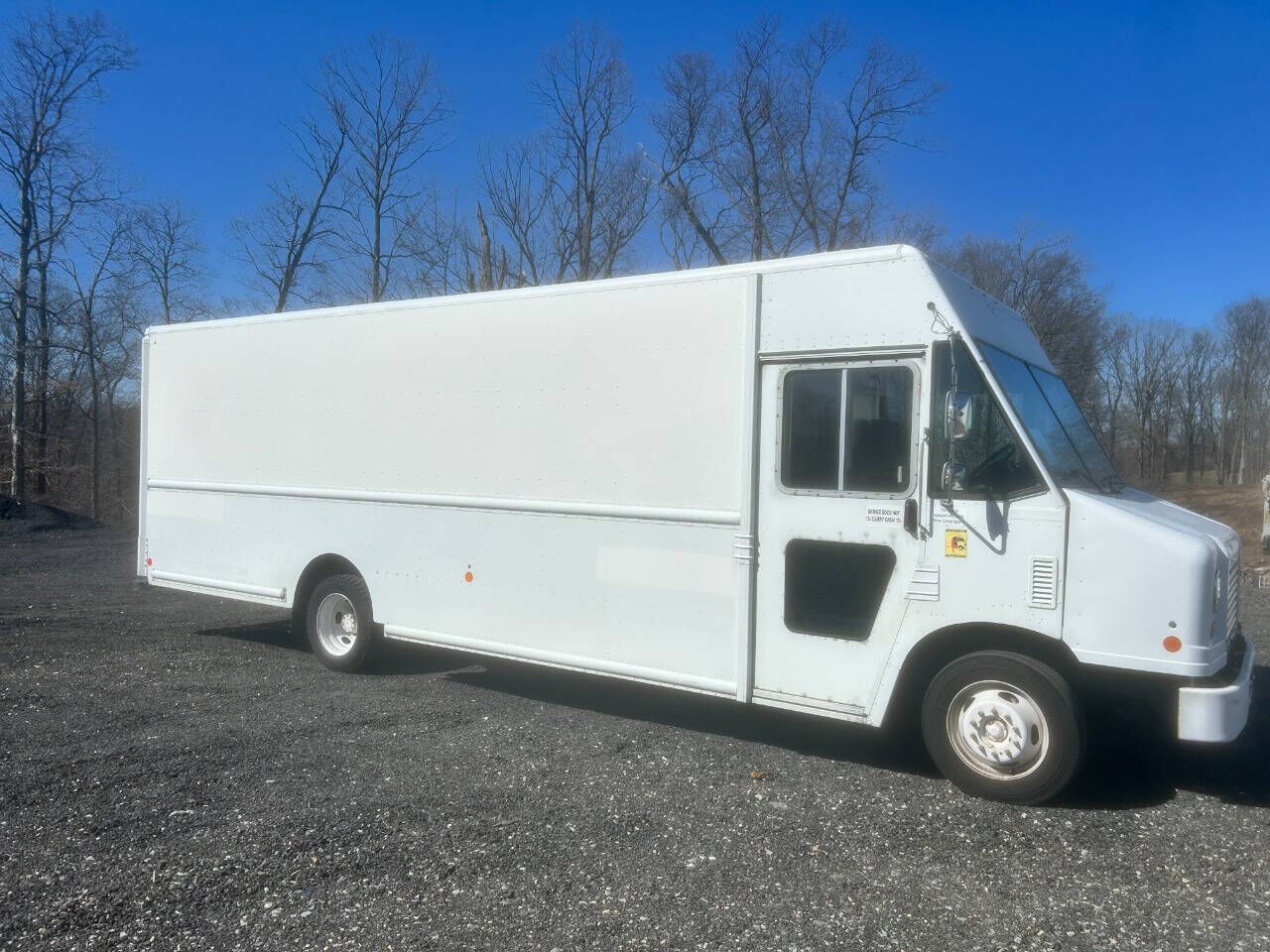 2012 FORD Commercial Chassis