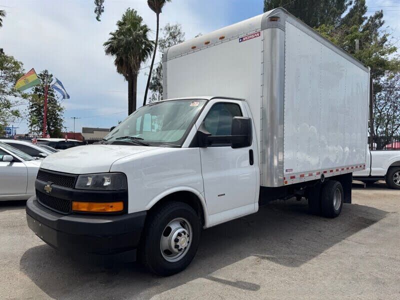 2019 CHEVROLET Express
