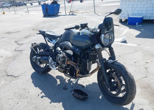 BMW R nineT