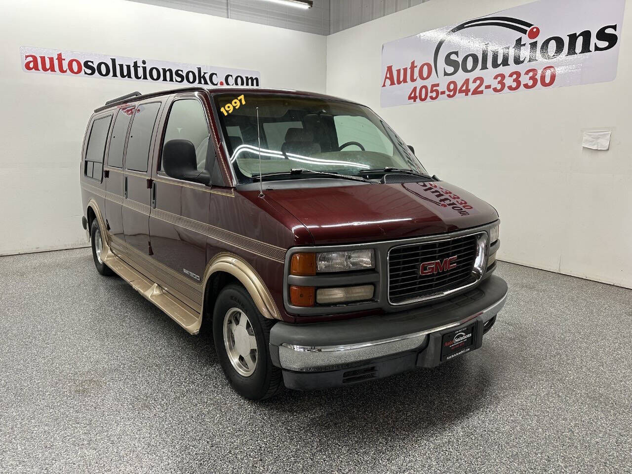 GMC Savana