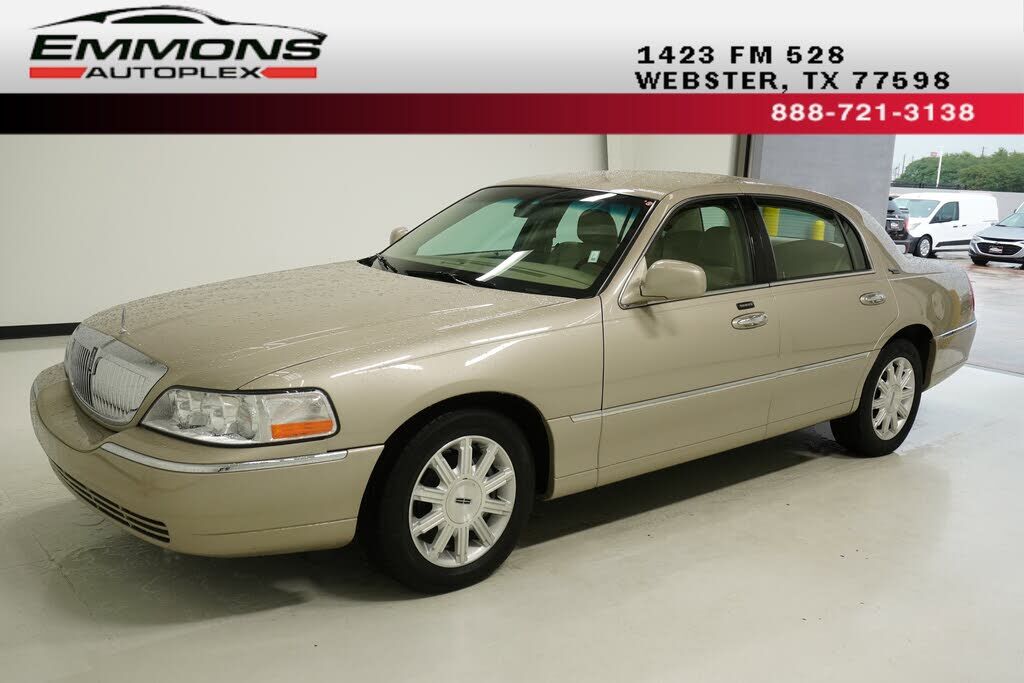 Lincoln Town Car