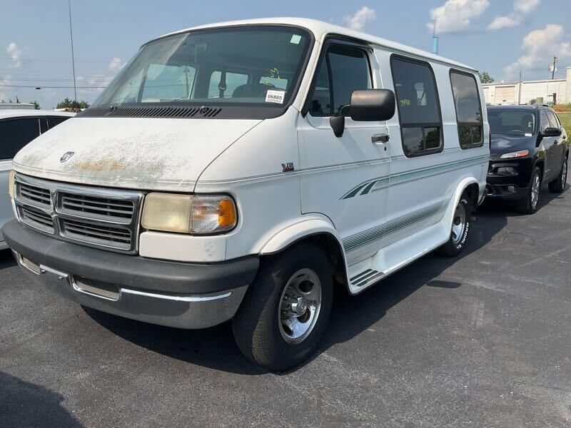 Dodge Ram Van