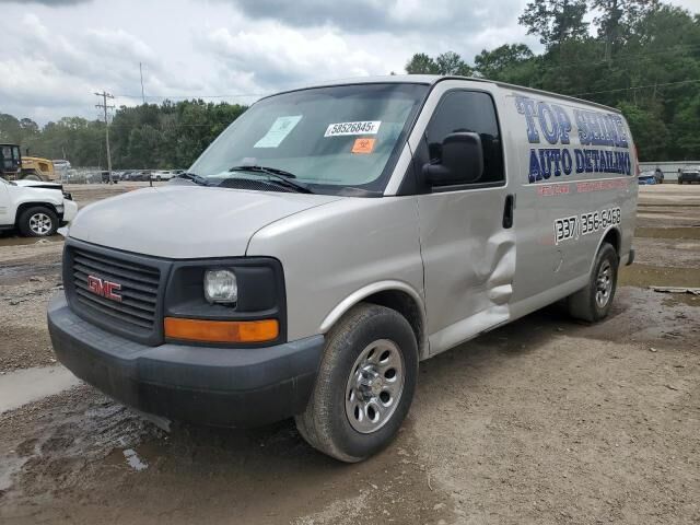 GMC Savana