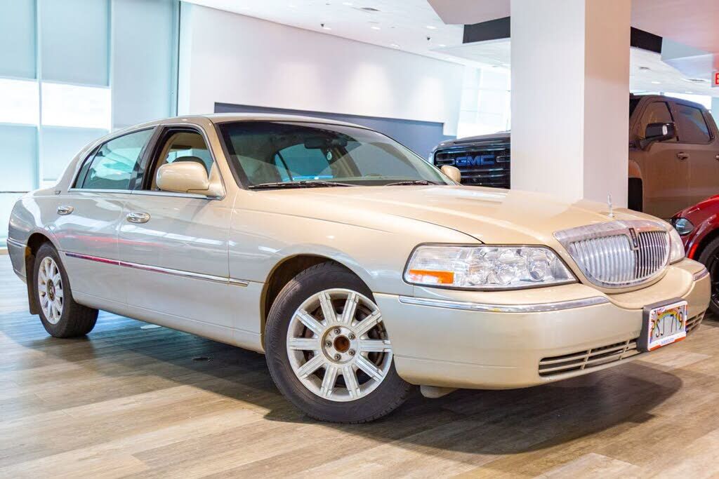 Lincoln Town Car