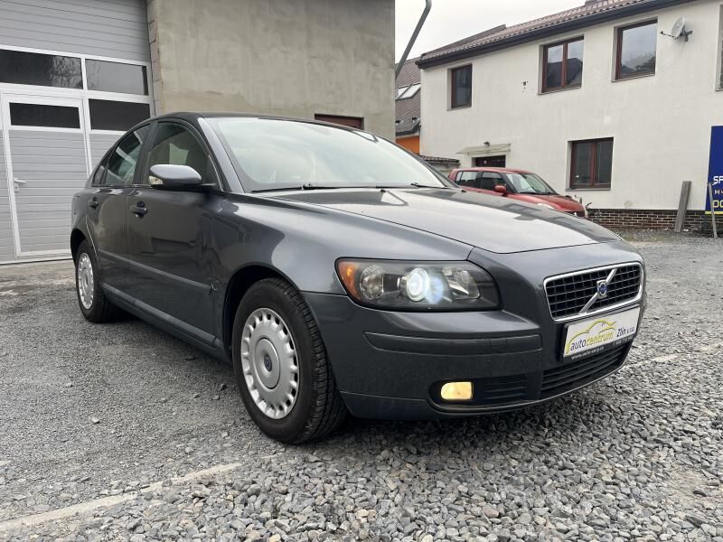 Volvo S40