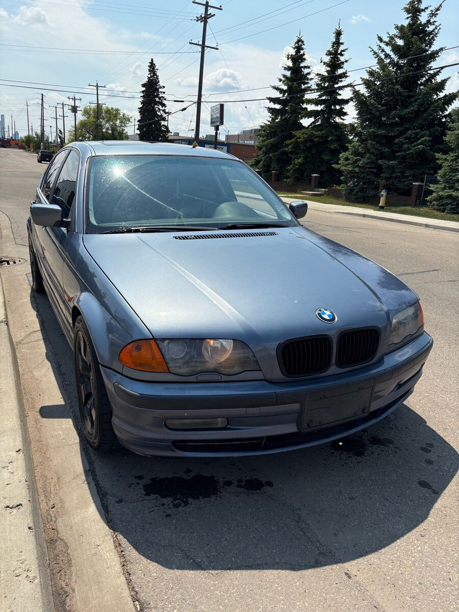 BMW 328i