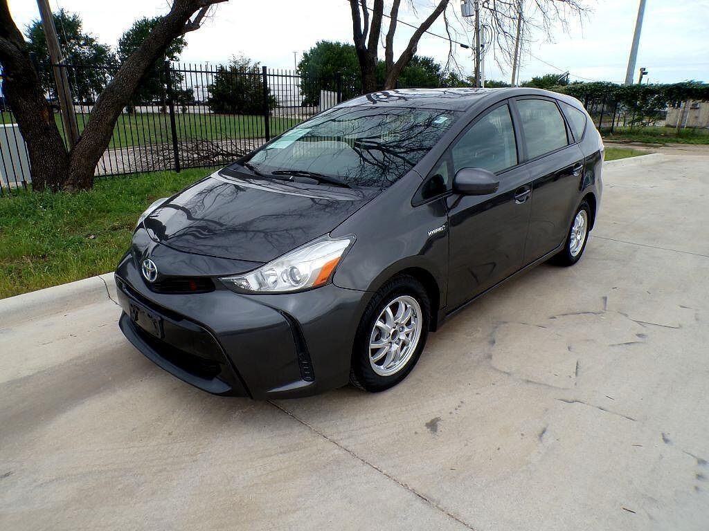 Toyota Prius V