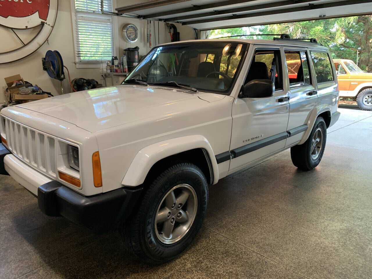 2000 JEEP Cherokee