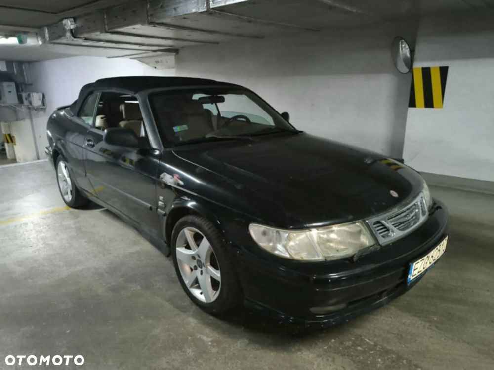 Saab 900