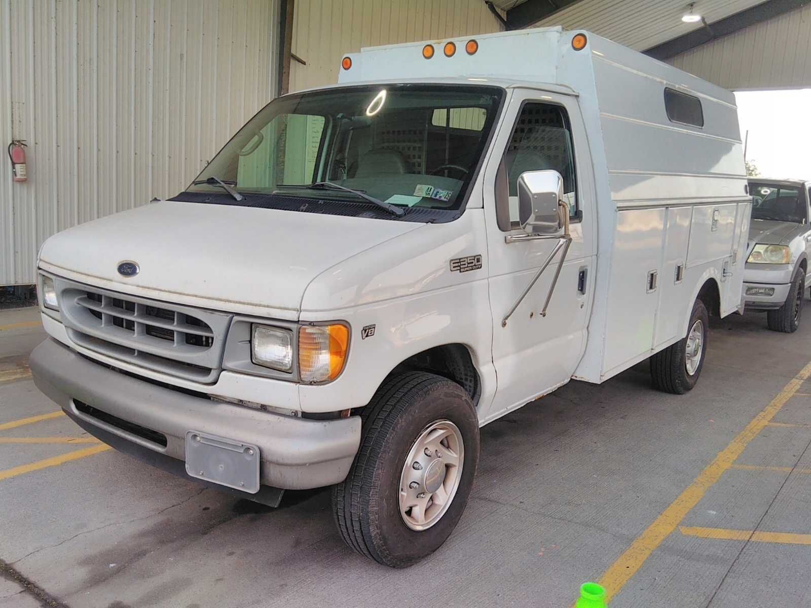 Ford E-350