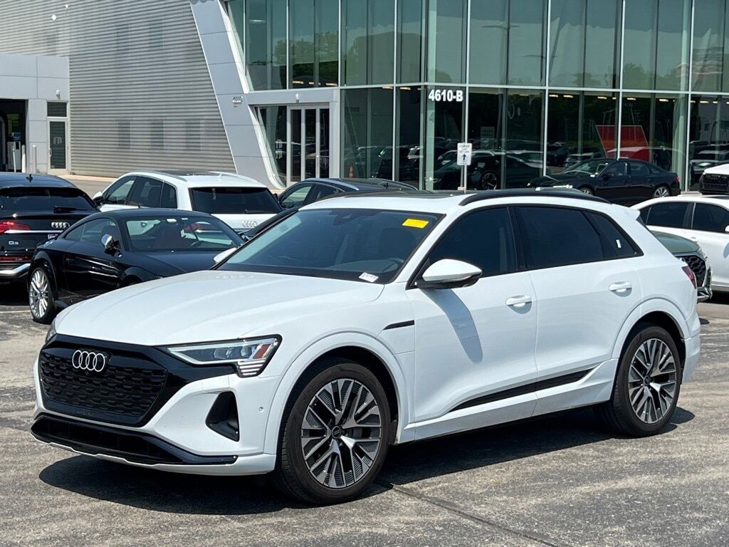 2024 Audi Q8