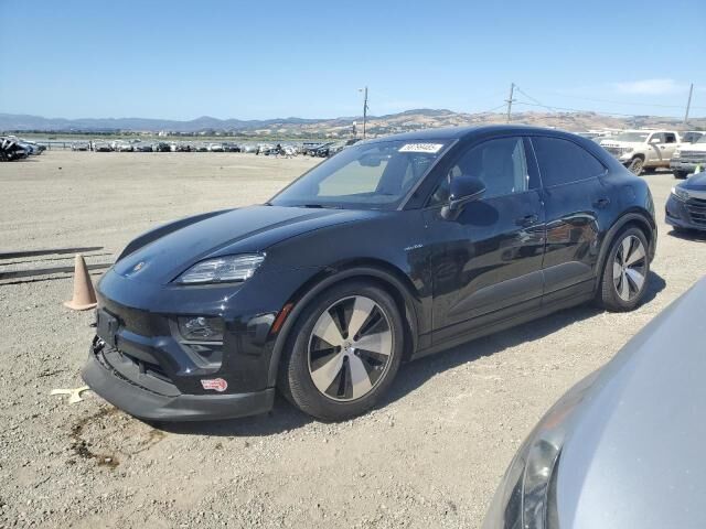 PORSCHE