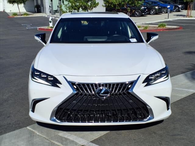 2025 Lexus ES