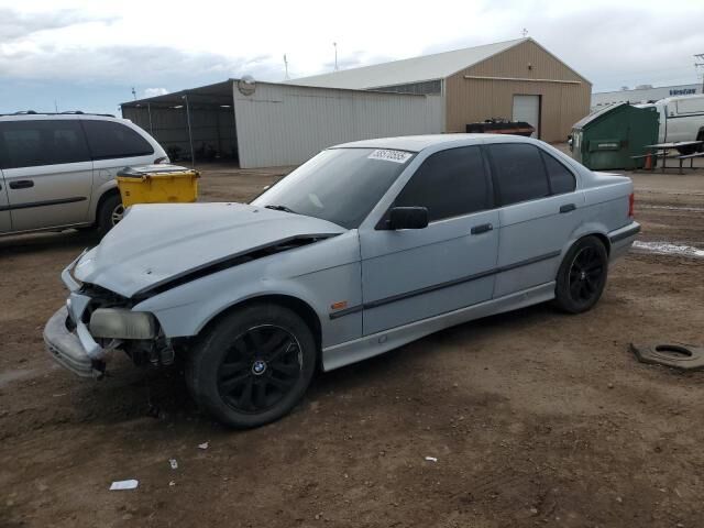 BMW 328i
