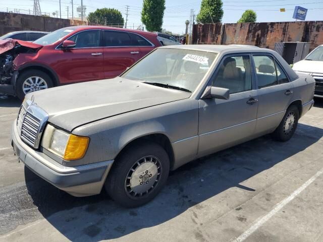 Mercedes-Benz 300