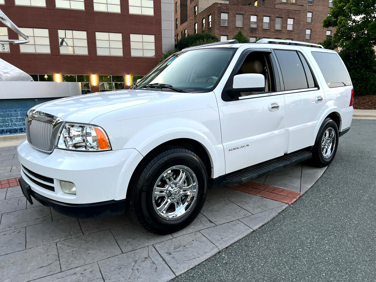 Lincoln Navigator