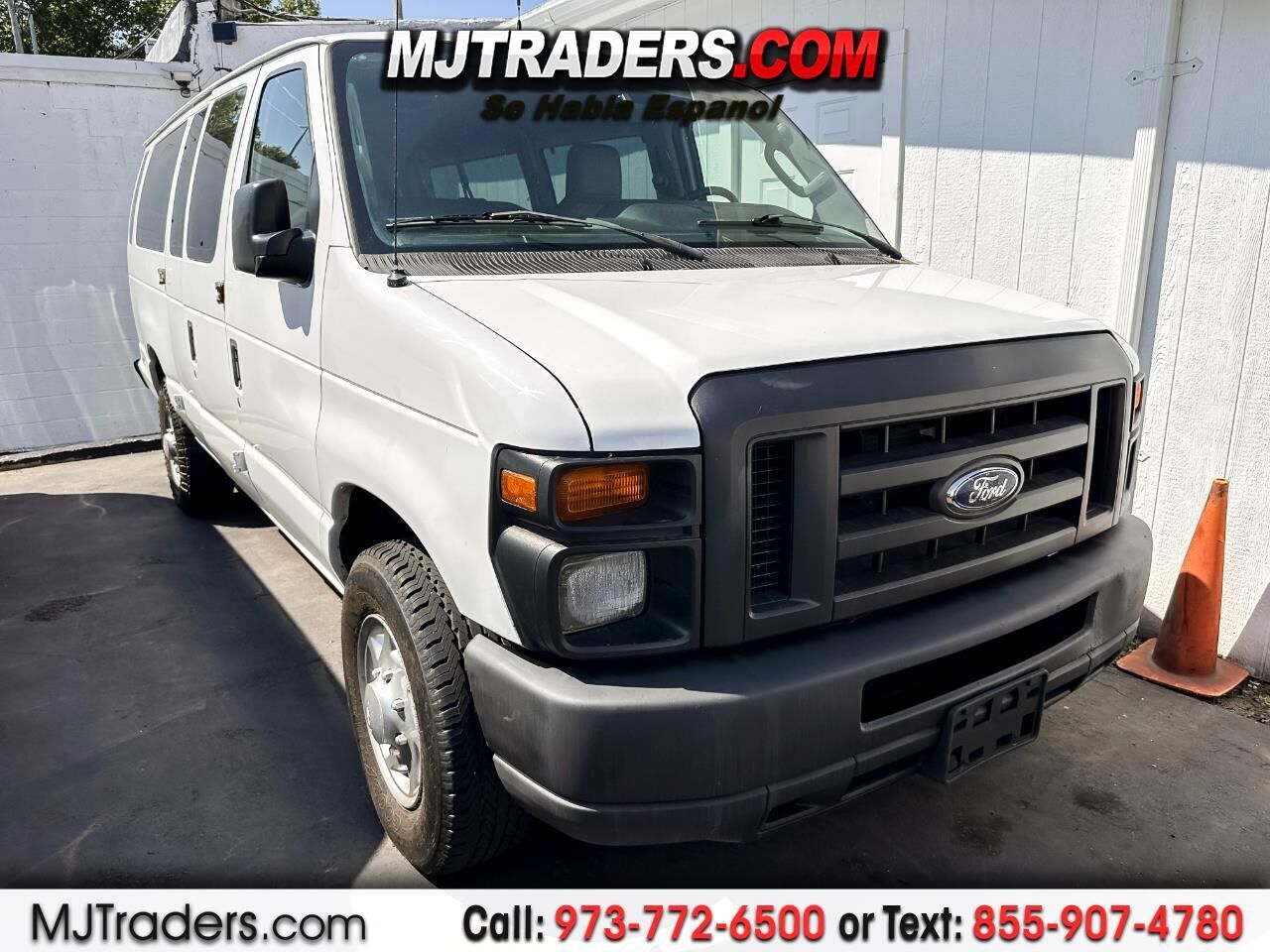 2010 FORD E-350