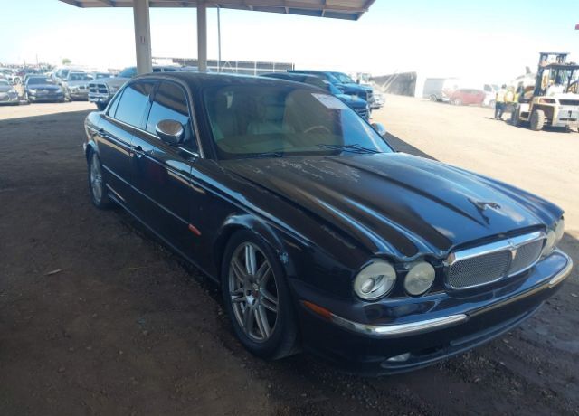 Jaguar XJ