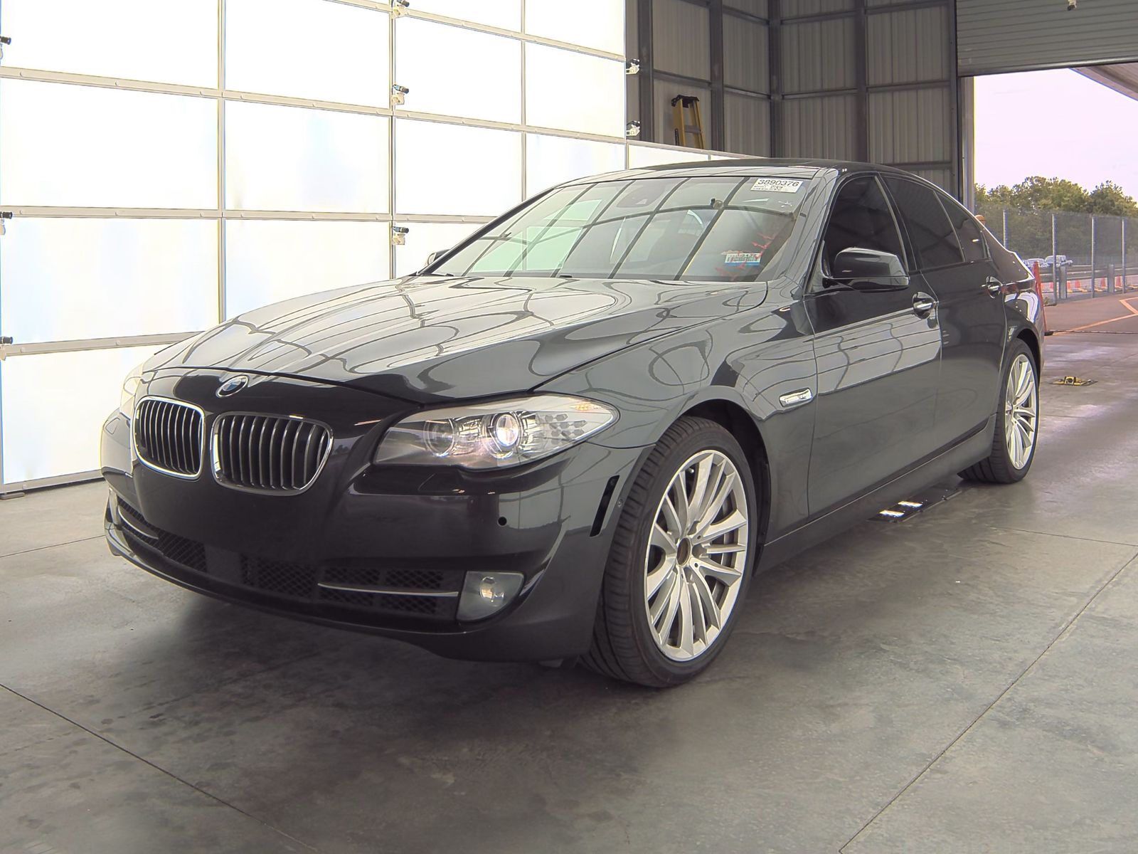 BMW 550i