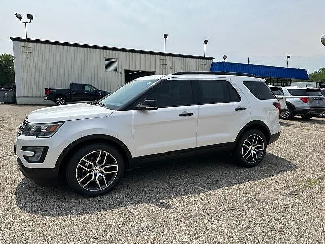 2017 FORD Explorer