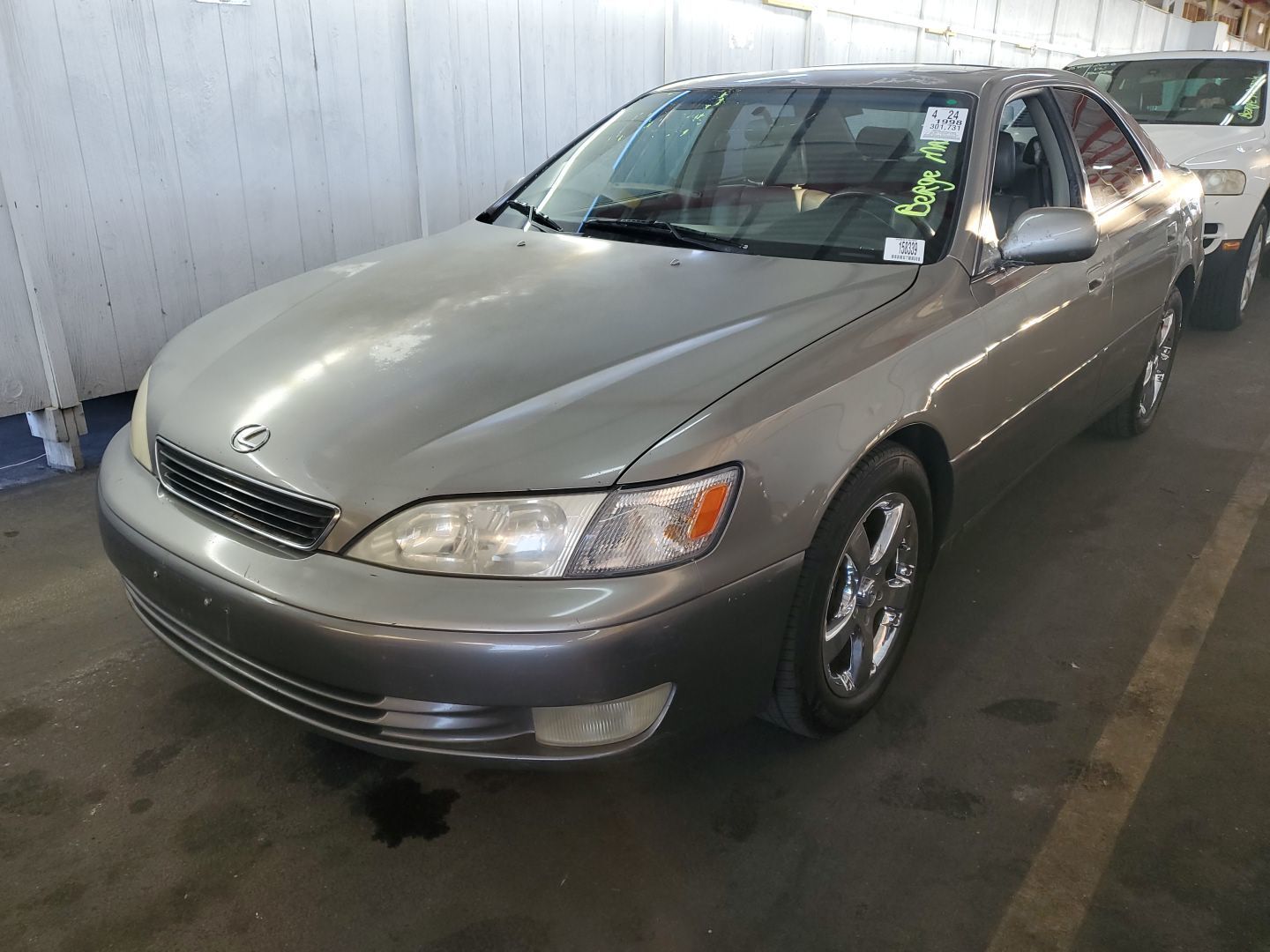 Lexus ES