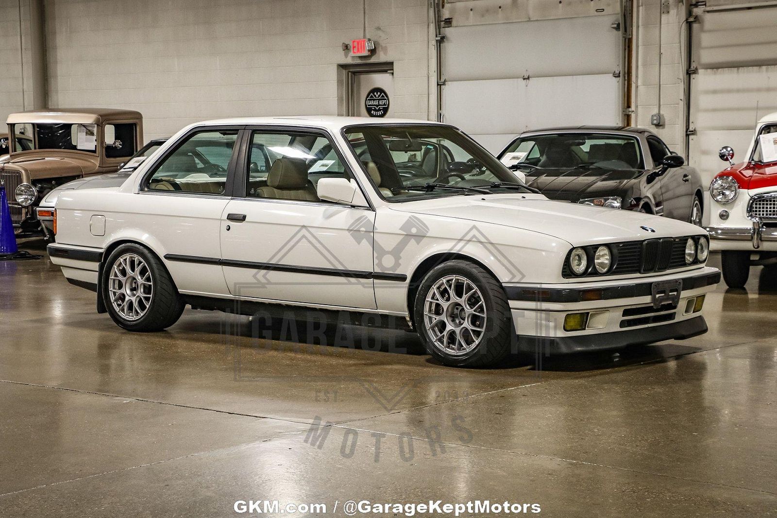 BMW 325iS