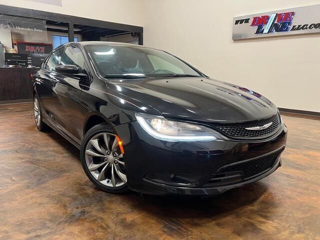 2016 CHRYSLER 200