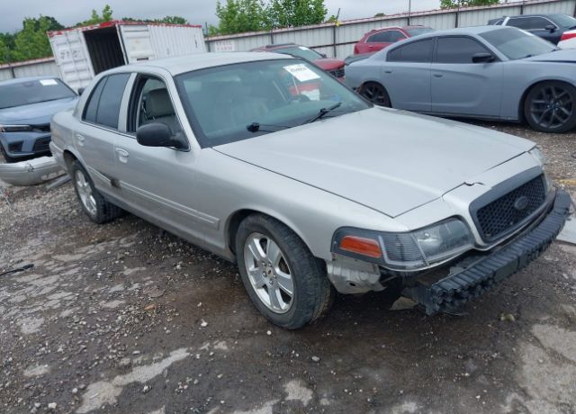 Ford Crown Victoria