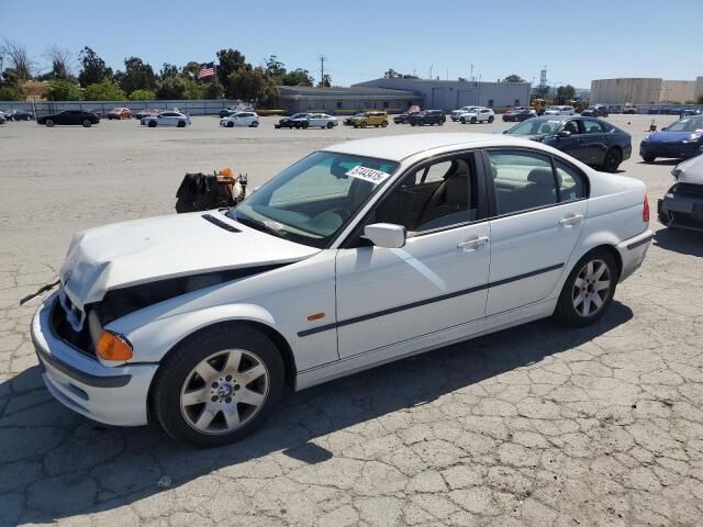 BMW 323i