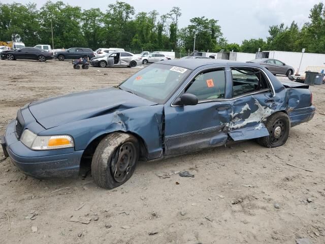 Ford Crown Victoria
