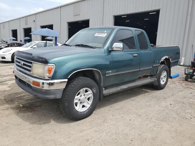 Toyota T100