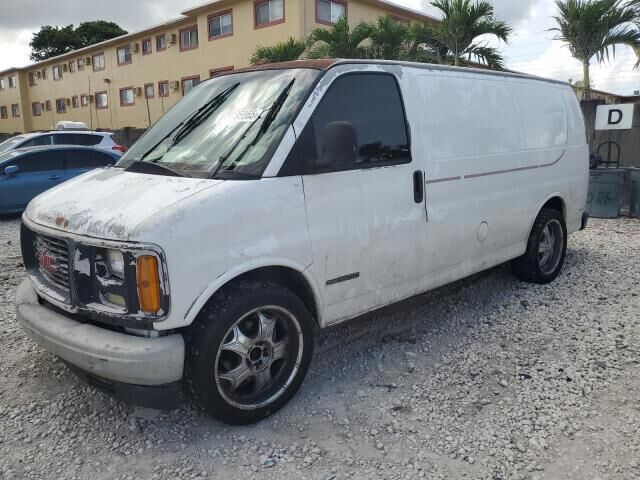 GMC Savana