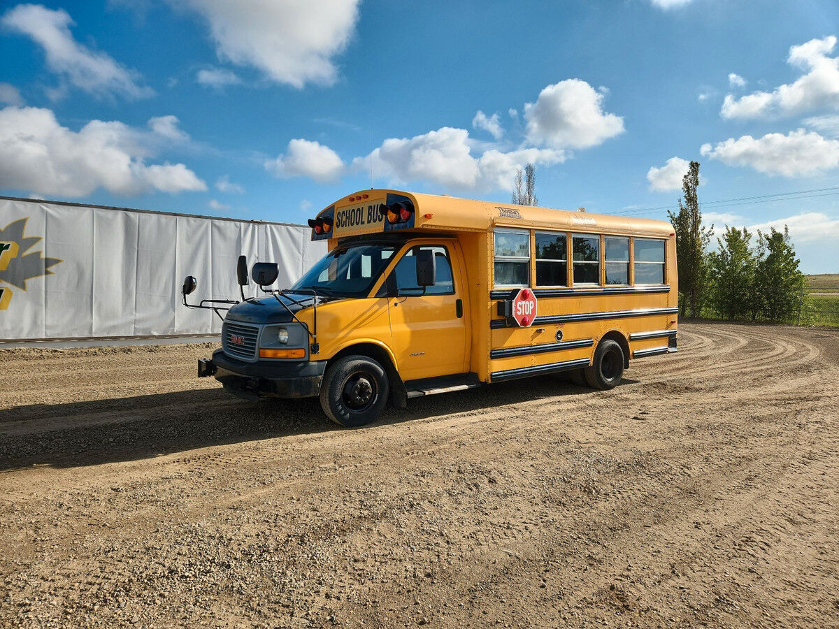 GMC Savana