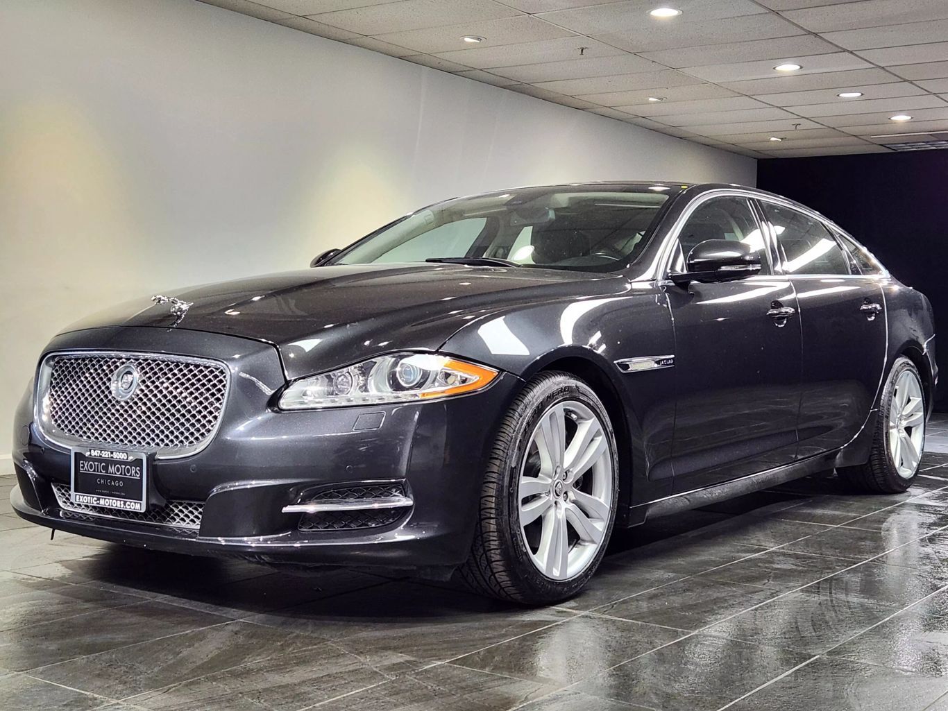 Jaguar XJ
