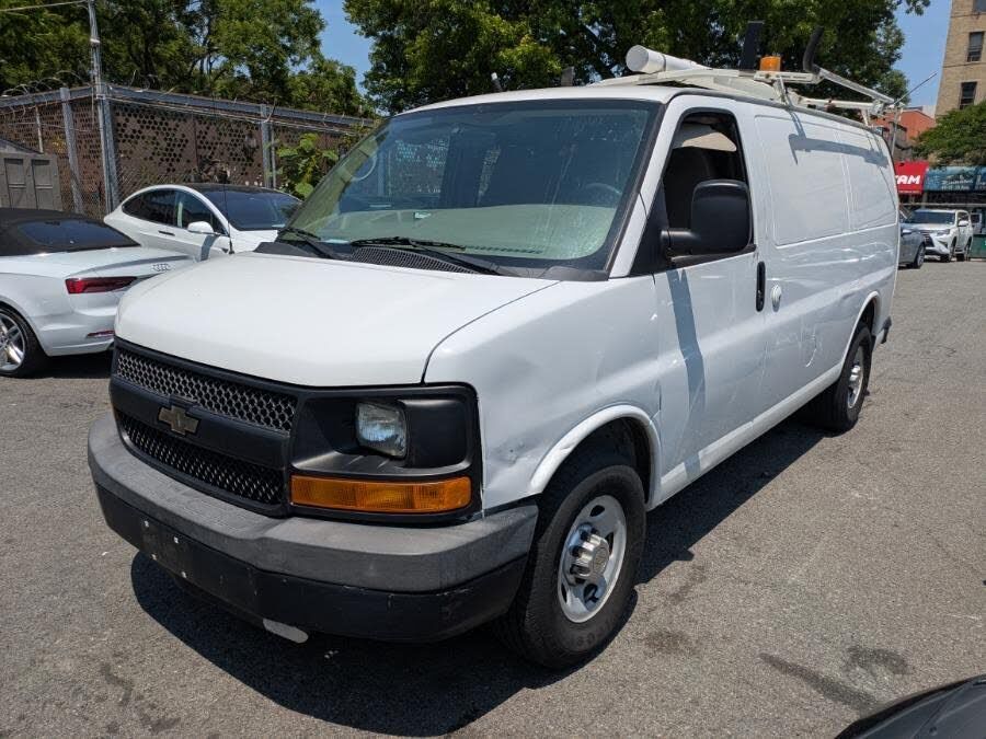 2012 CHEVROLET Express
