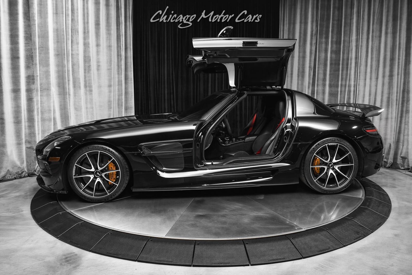 Mercedes-Benz SLS-Class