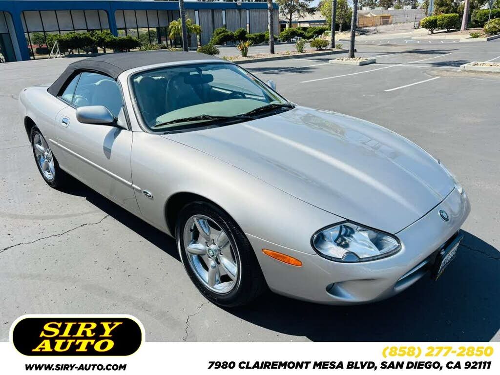 Jaguar XK8