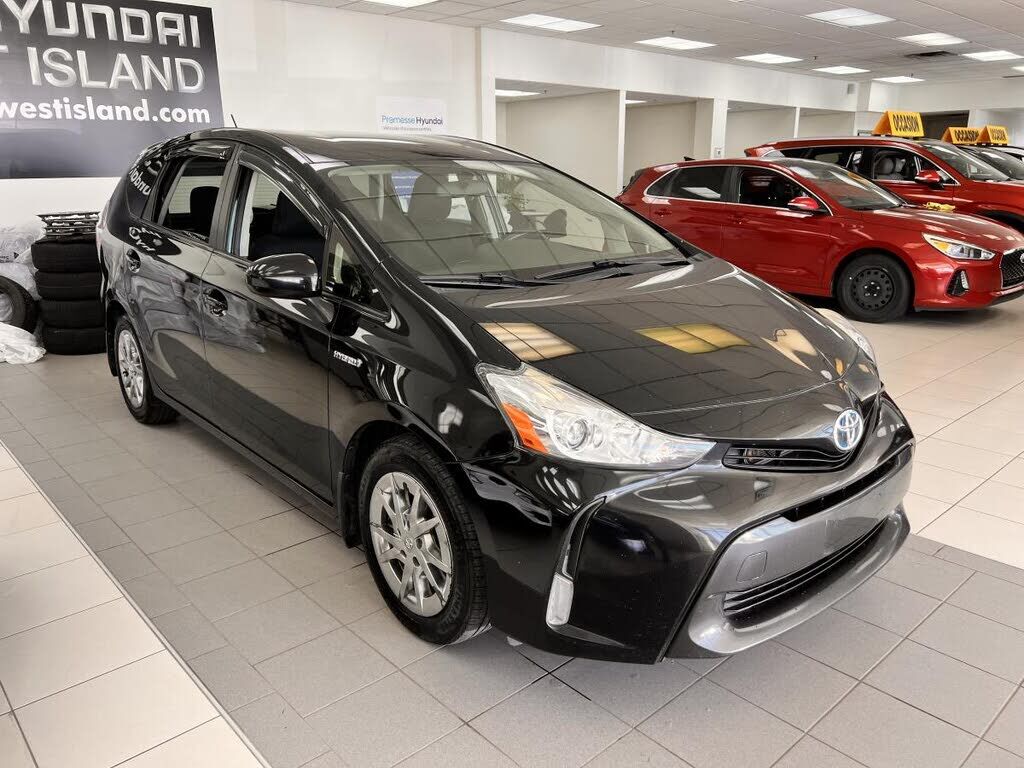 Toyota Prius V