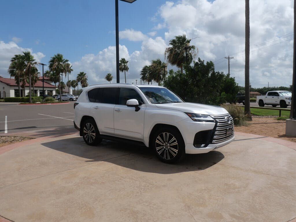 LEXUS