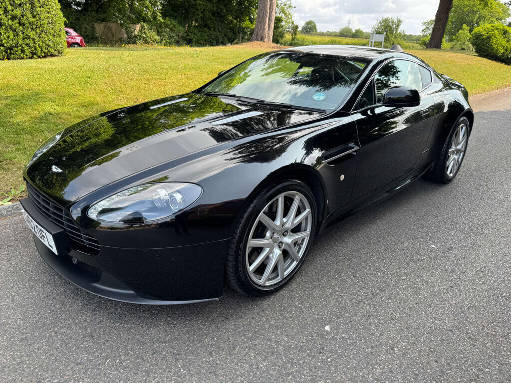 Aston Martin V8 Vantage
