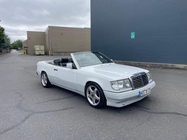 Mercedes-Benz 300