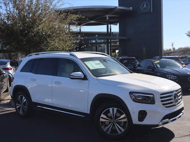 2025 MERCEDES-BENZ GLB-Class