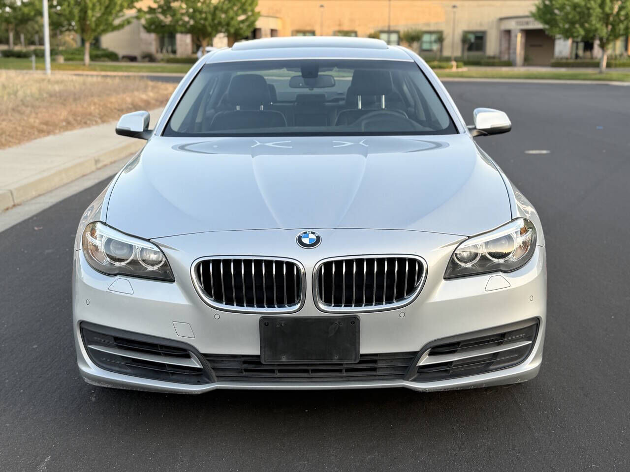 BMW 528i