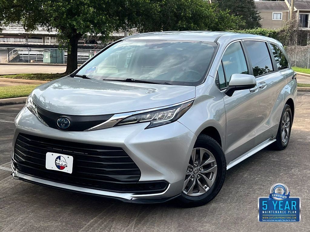 2022 TOYOTA Sienna