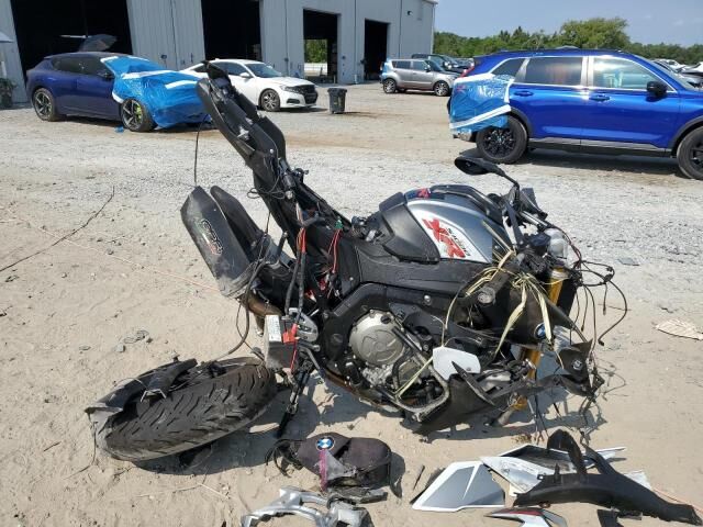 BMW S 1000 XR