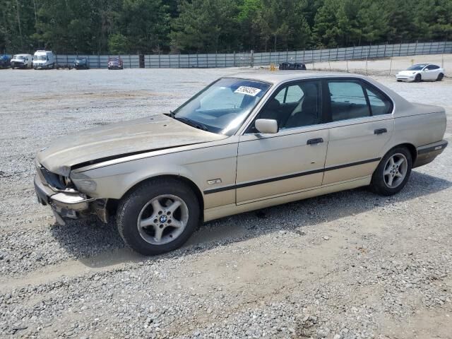 BMW 525i