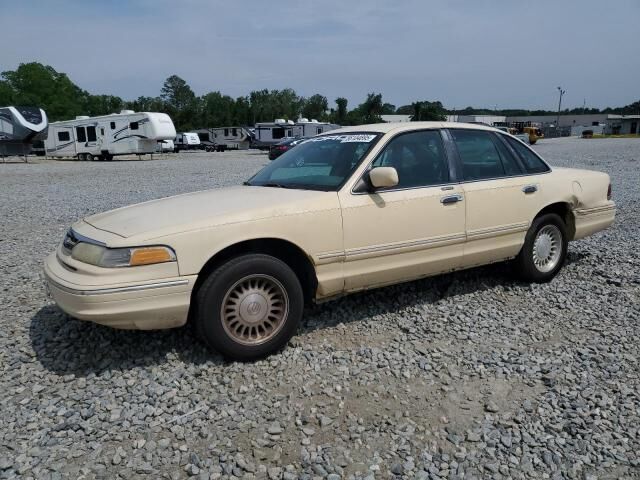 Ford Crown Victoria