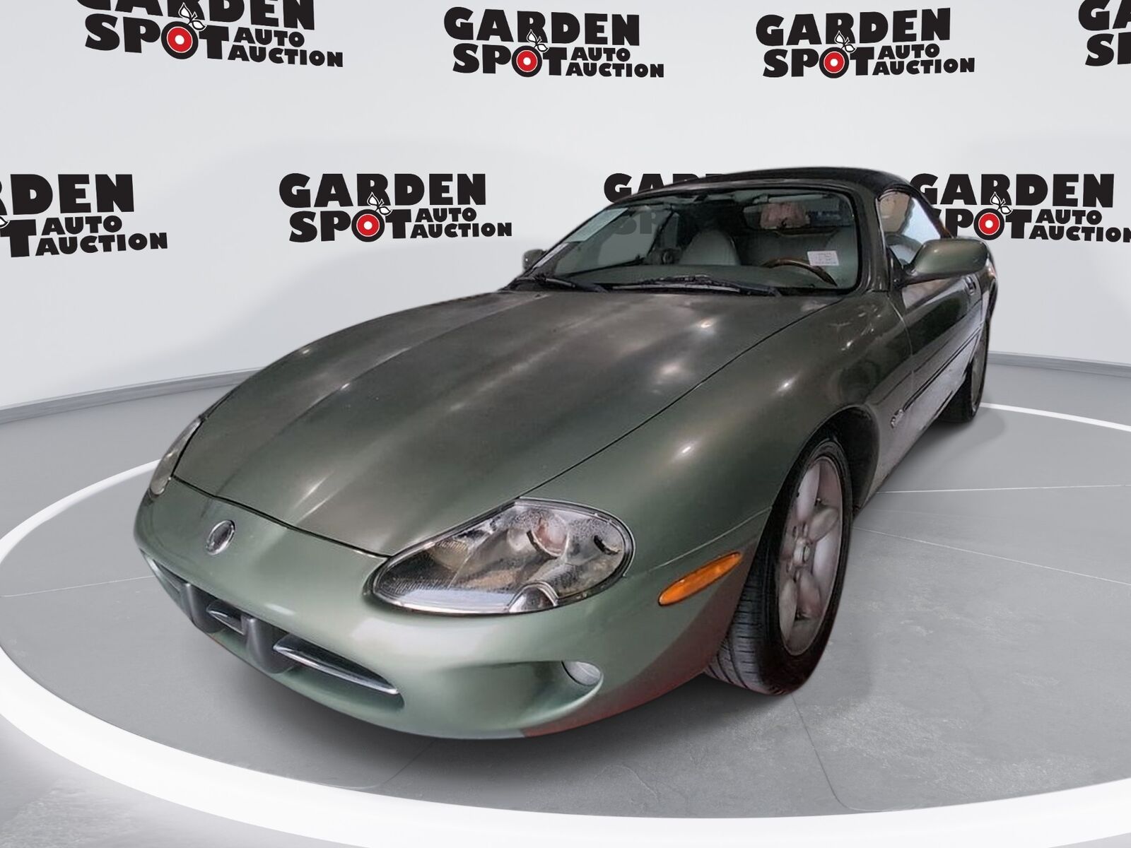 Jaguar XK8